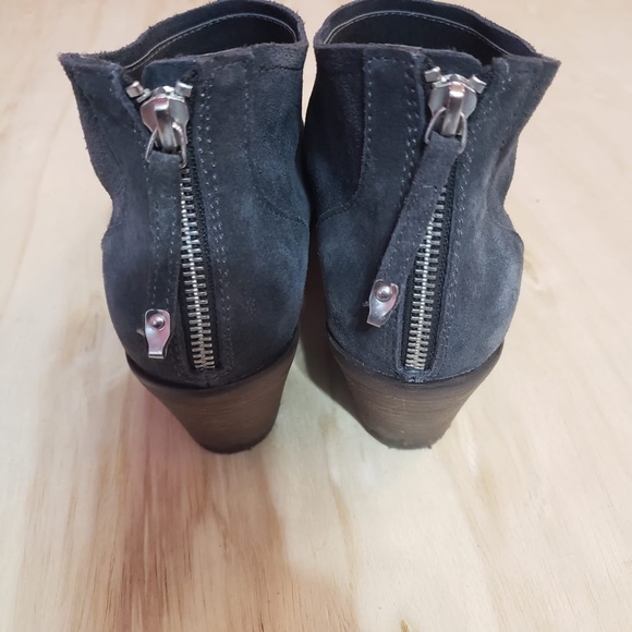 Dolce Vita gray suede boots worn once - Picture 5 of 6